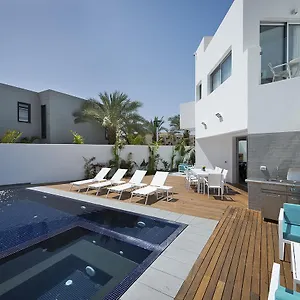  Villa Gardenya